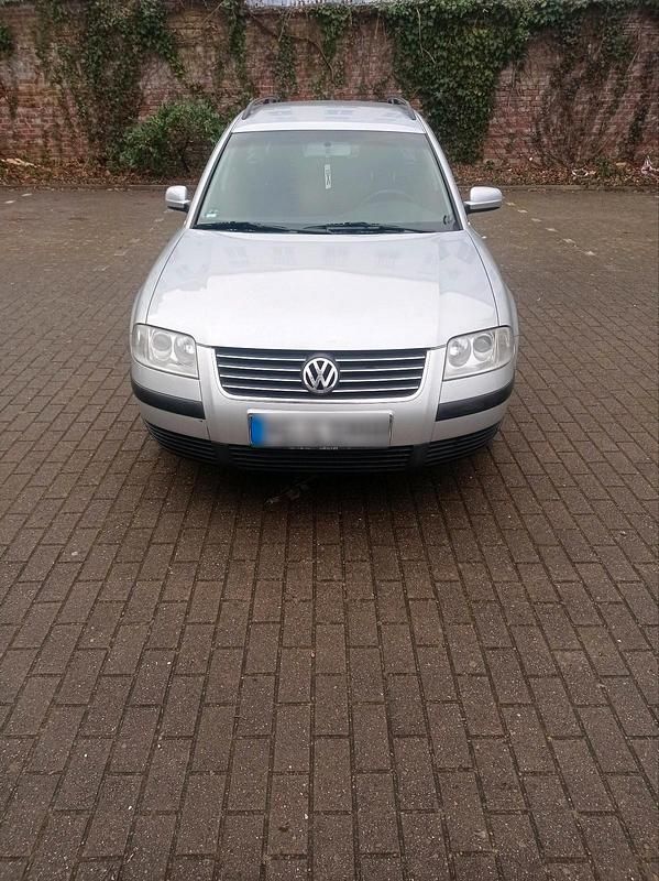 Gebraucht VW Passat 101 PS (74 kW) 2001 Beige Kombi
