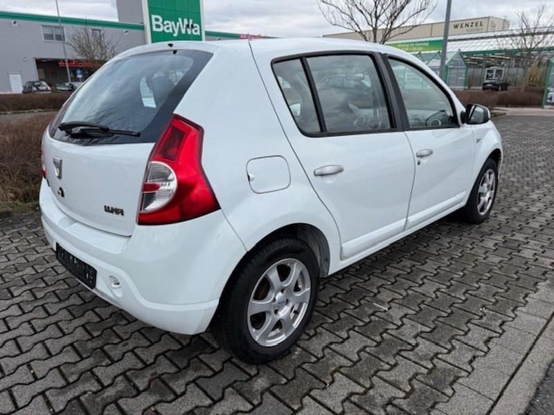 Gebraucht Dacia Sandero Lauréate 75 PS (55 kW) 2009 Weiß Kleinwagen