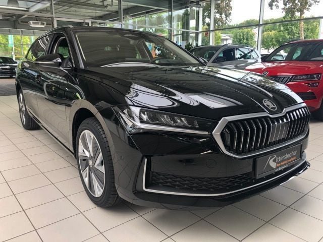 Gebraucht Skoda Superb Selection 204 PS (150 kW) 2024 Schwarz Kombi