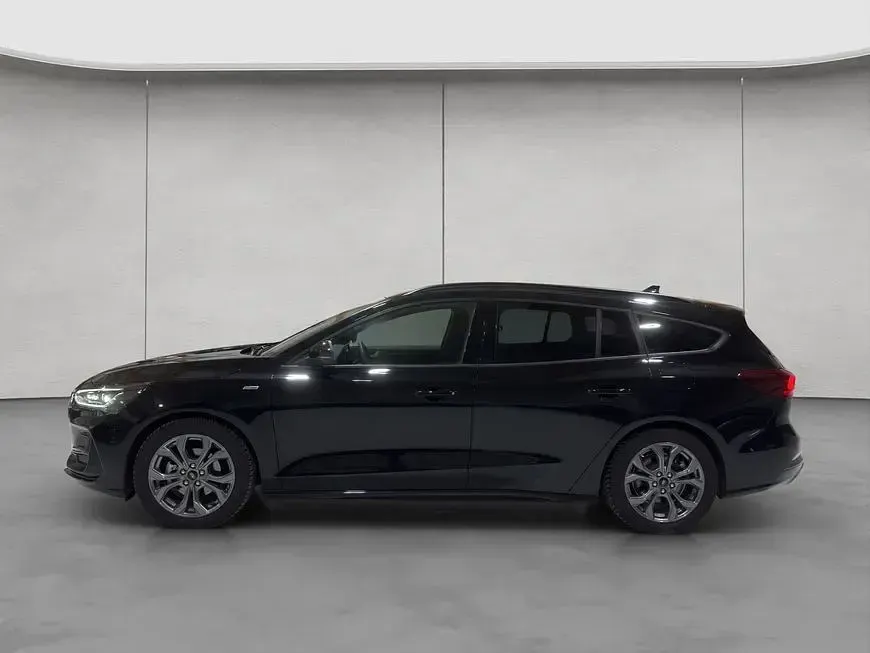 Gebraucht Ford Focus ST-Line X 155 PS (114 kW) 2024 Schwarz Limousine
