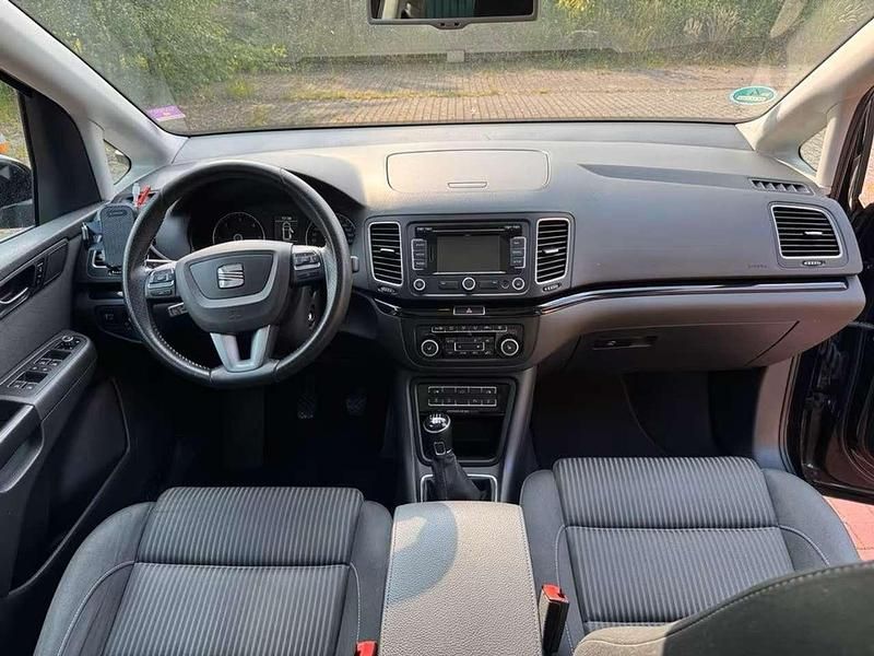 Rot Gebraucht 2012 Seat Alhambra Ecomotive Van / Kleinbus | 6.000 € (Superpreis) - Bild 1/4