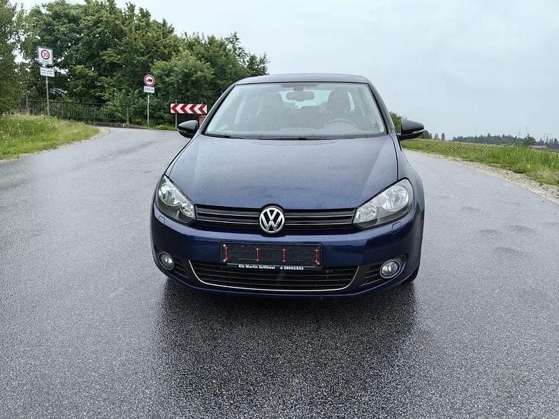 Blau Gebraucht 2011 VW Golf VI Style Limousine | 5.950 € (Fairer Preis) - Bild 1/4