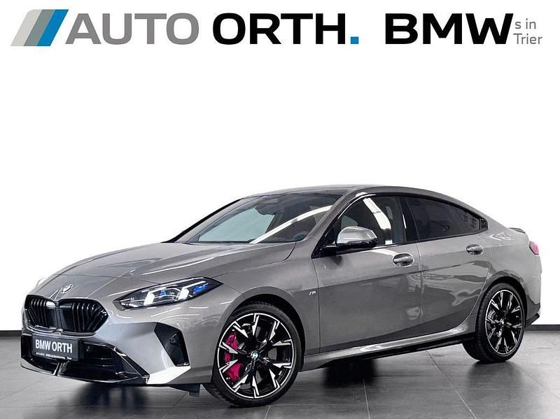 Skyscraper grau metallic Gebraucht 2025 BMW 220 M Sport Coupé | 41.800 € (Teuer) - Bild 1/4