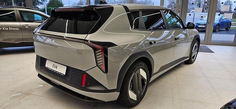 Neu Kia EV4 Earth 150 kW (204 PS) 2026 Grau Limousine