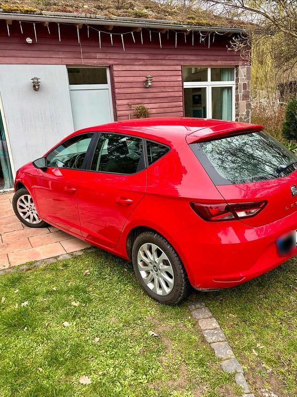 Second-hand Seat Leon 2015 Roșu Hatchback