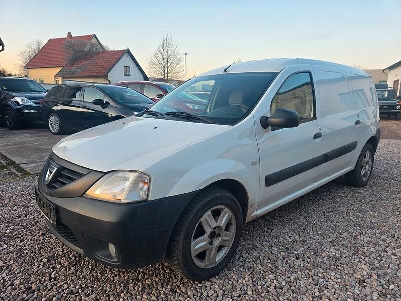 Gebraucht Dacia Logan Ambiance 86 PS (63 kW) 2011 Weiß Limousine