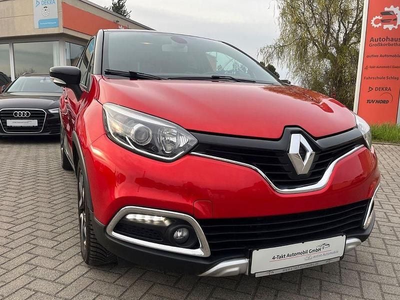 Gebraucht Renault Captur XMOD 118 PS (86 kW) 2016 Rot SUV