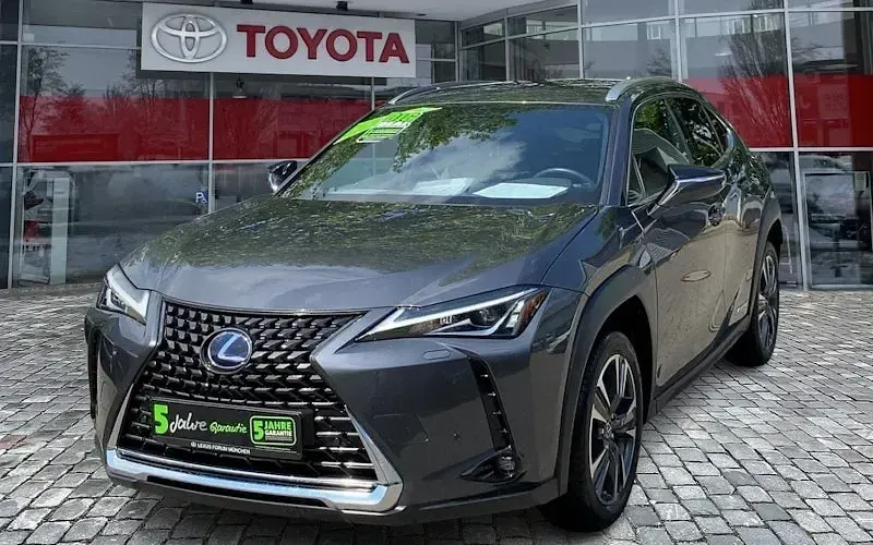 Używany Lexus UX 250h 184 KM (135 kW) 2021 Szary SUV