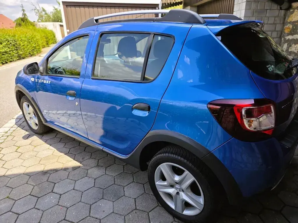 Gebraucht Dacia Sandero Prestige 90 PS (66 kW) 2013 Blau SUV