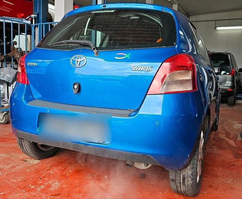 Gebraucht Toyota Yaris 87 PS (63 kW) 2008 Blau Kleinwagen