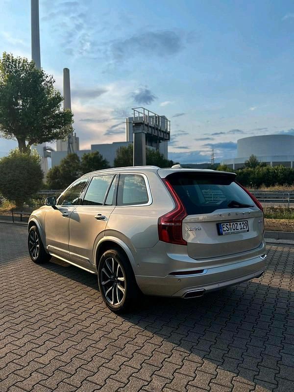Beige Gebraucht 2016 Volvo XC90 Inscription SUV | 24.500 € (Fairer Preis) - Bild 1/4
