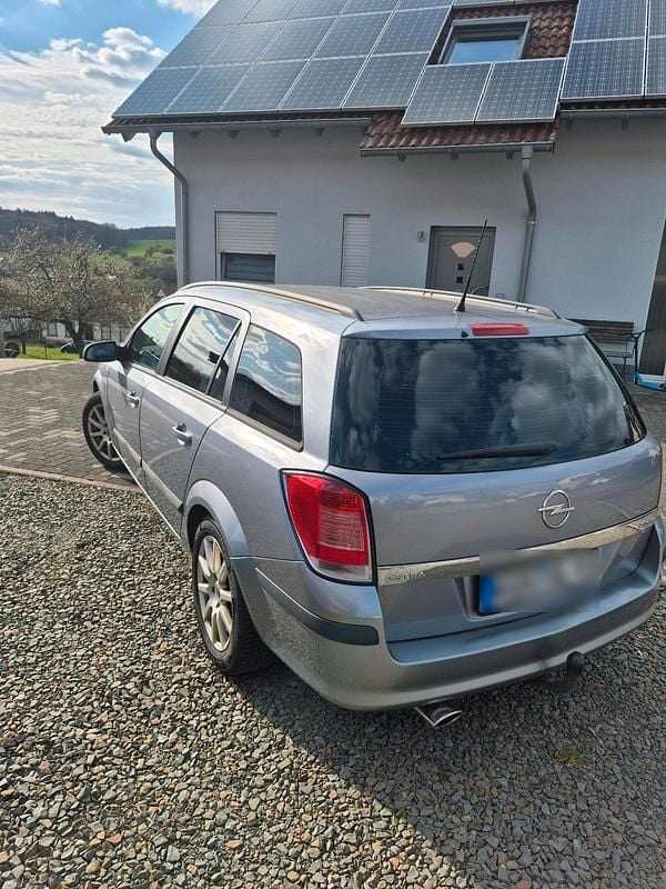 Gebraucht Opel Astra 170 PS (125 kW) 2006 Silber Kombi