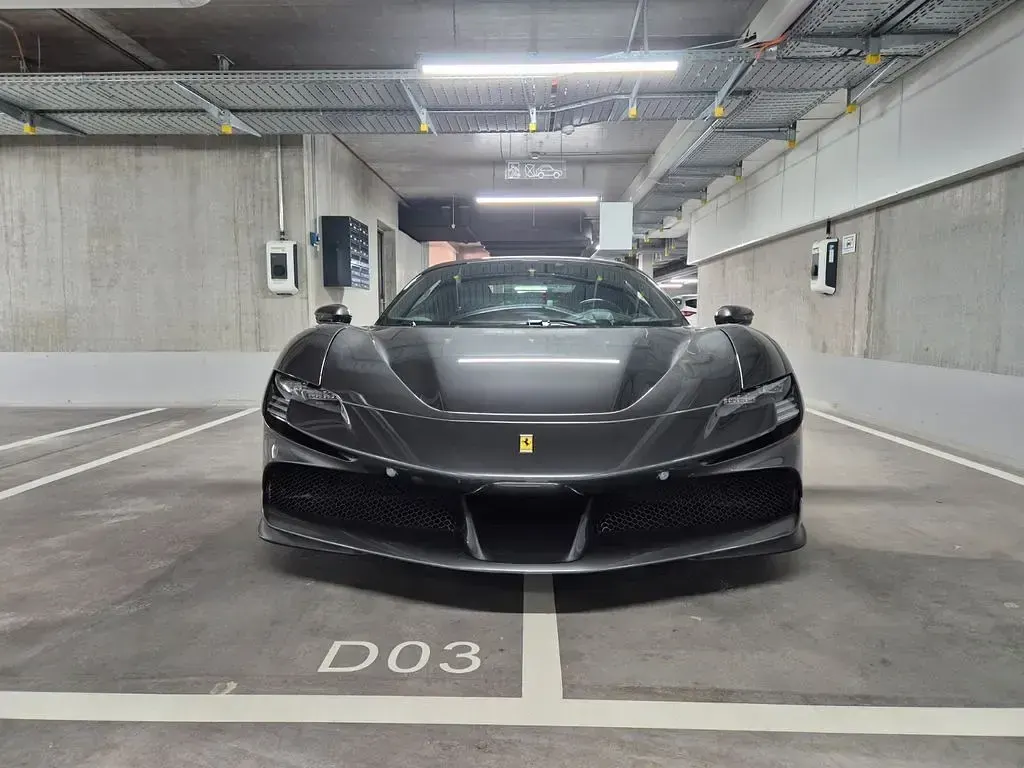 Gebraucht Ferrari SF90 999 PS (734 kW) 2021 Grau