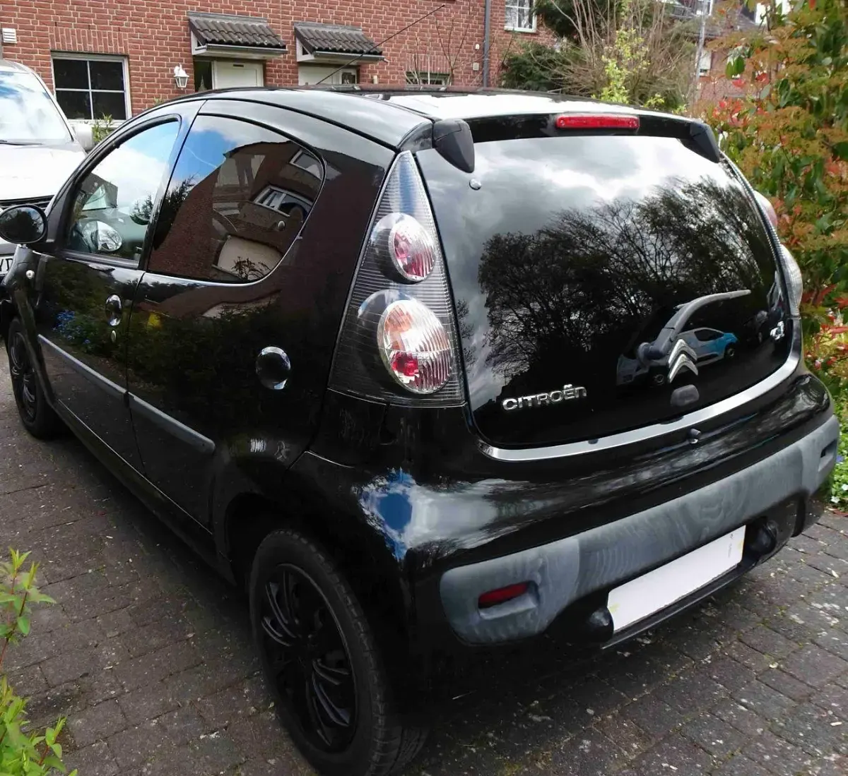 Gebraucht Citroën C1 Tendance 68 PS (50 kW) 2012 Schwarz Kleinwagen