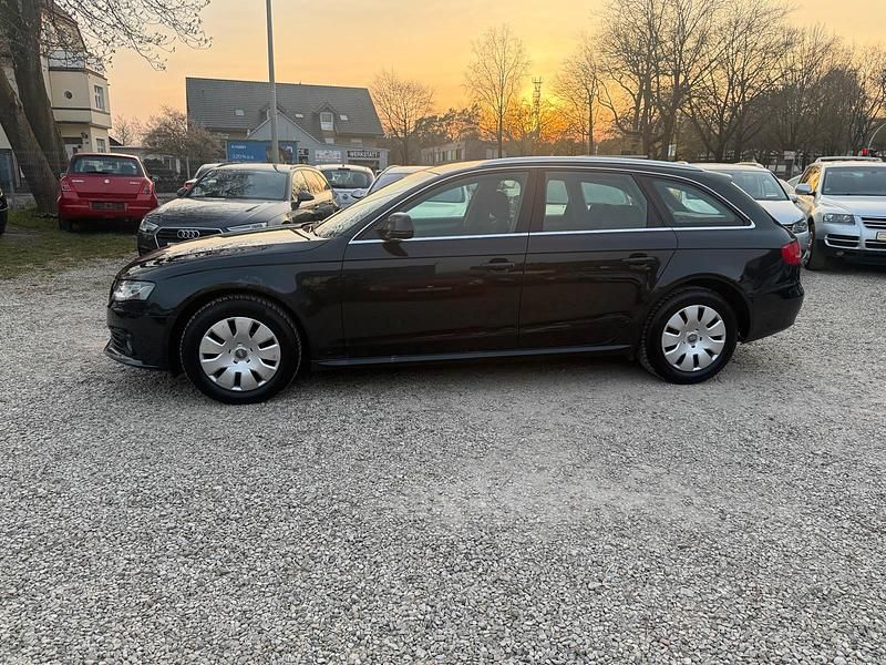 Gebraucht Audi A4 Attraction 170 PS (125 kW) 2008 Schwarz Kombi