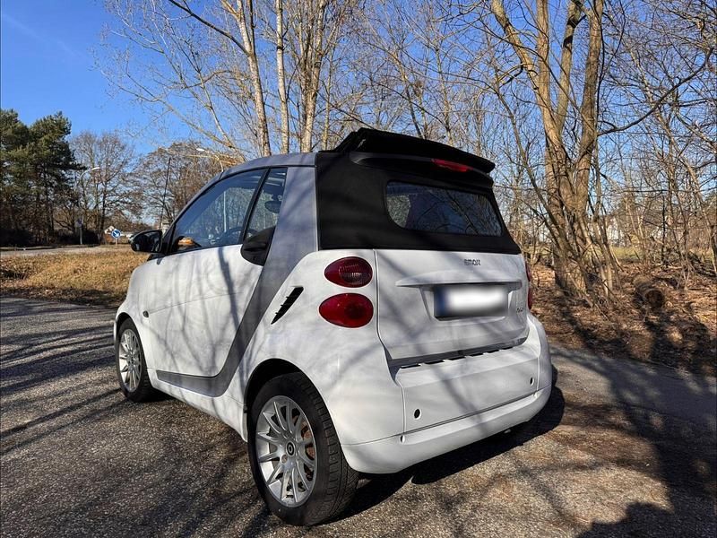 Gebraucht Smart ForTwo Cabrio Passion 71 PS (52 kW) 2012 Weiß Cabrio
