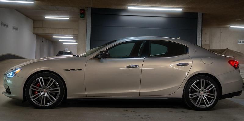 Gebraucht Maserati Ghibli 410 PS (301 kW) 2014 Beige Limousine