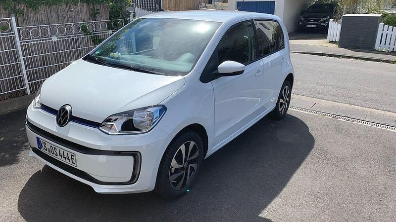 Weiß Gebraucht 2021 VW e-up! Move Kleinwagen | 14.900 € (Fairer Preis) - Bild 1/4