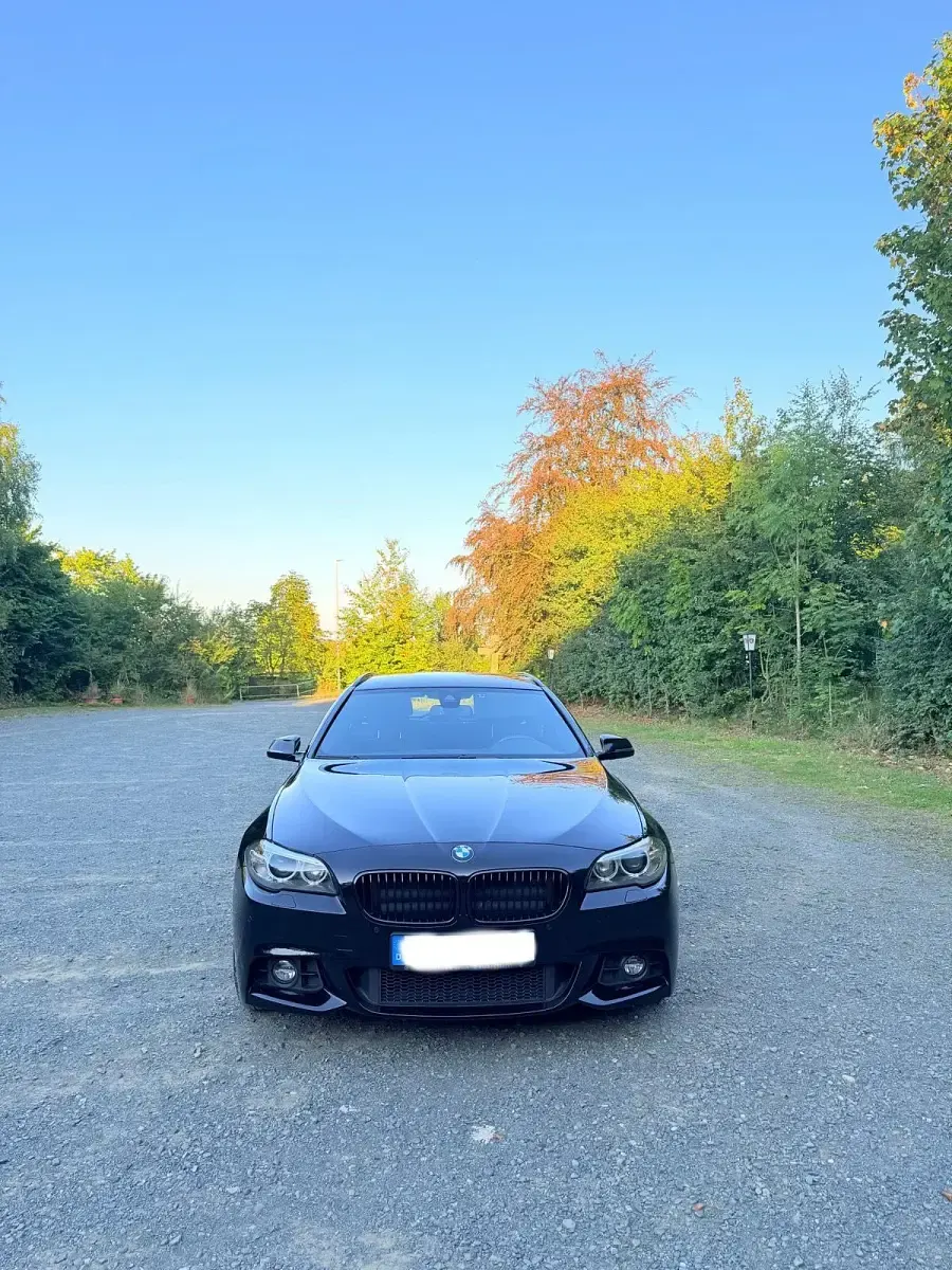 Gebraucht BMW 530 M Sport 258 PS (189 kW) 2016 Schwarz Kombi