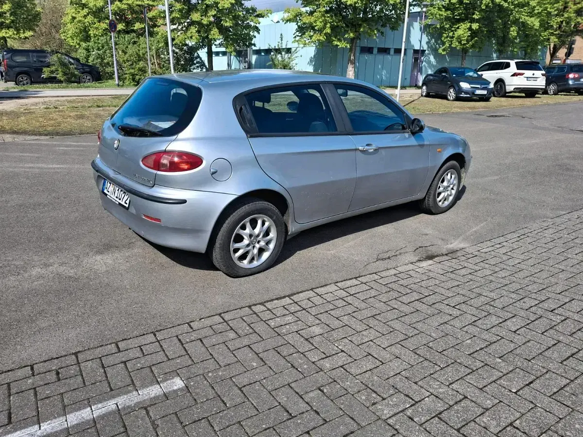 Gebraucht Alfa Romeo 147 2004 Silber Kleinwagen