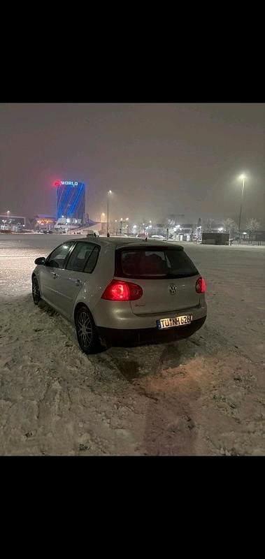 Gebraucht VW Golf V 115 PS (84 kW) 2004 Grau Kleinwagen