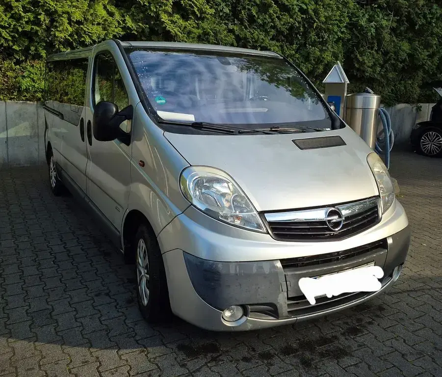 Gebraucht Opel Vivaro 114 PS (83 kW) 2009 Grau Van / Kleinbus