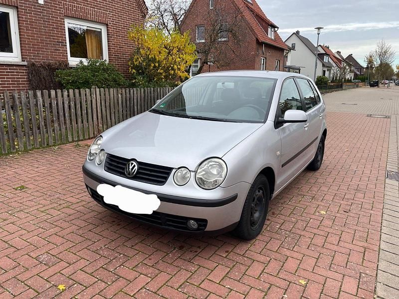 Silber Gebraucht 2004 VW Polo Kleinwagen | 1.400 € - Bild 1/4