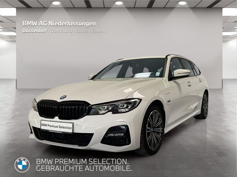 Weiß Gebraucht 2022 BMW 320e M Sport Kombi | 27.999 € (Superpreis) - Bild 1/4
