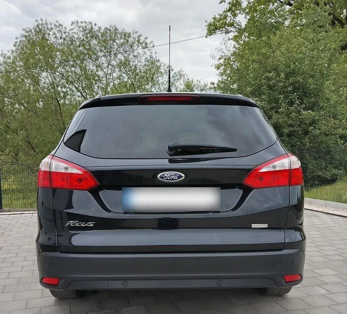 Gebraucht Ford Focus 125 PS (91 kW) 2014 Schwarz Kombi