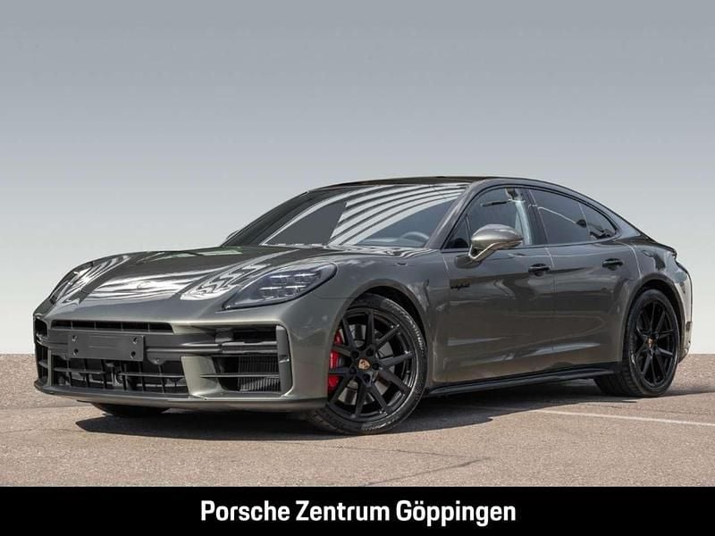 Aventuringrünmetallic Neu 2025 Porsche Panamera 4S Limousine | 199.144 € - Bild 1/4