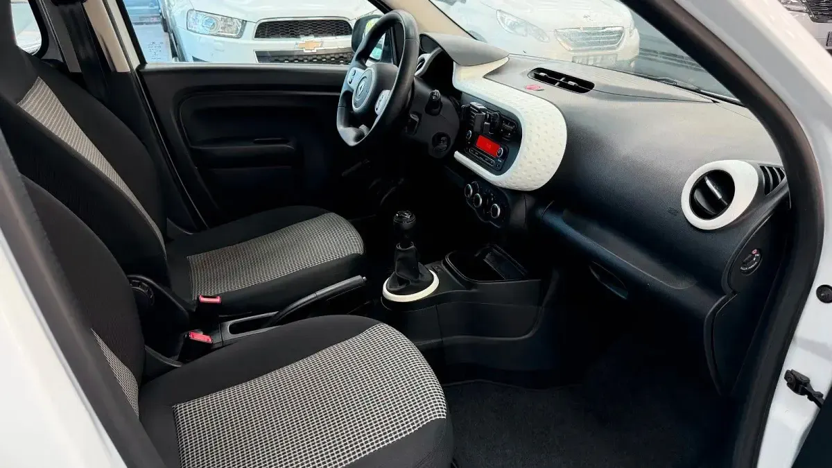 Gebraucht Renault Twingo Life 65 PS (47 kW) 2019 Weiß Kleinwagen