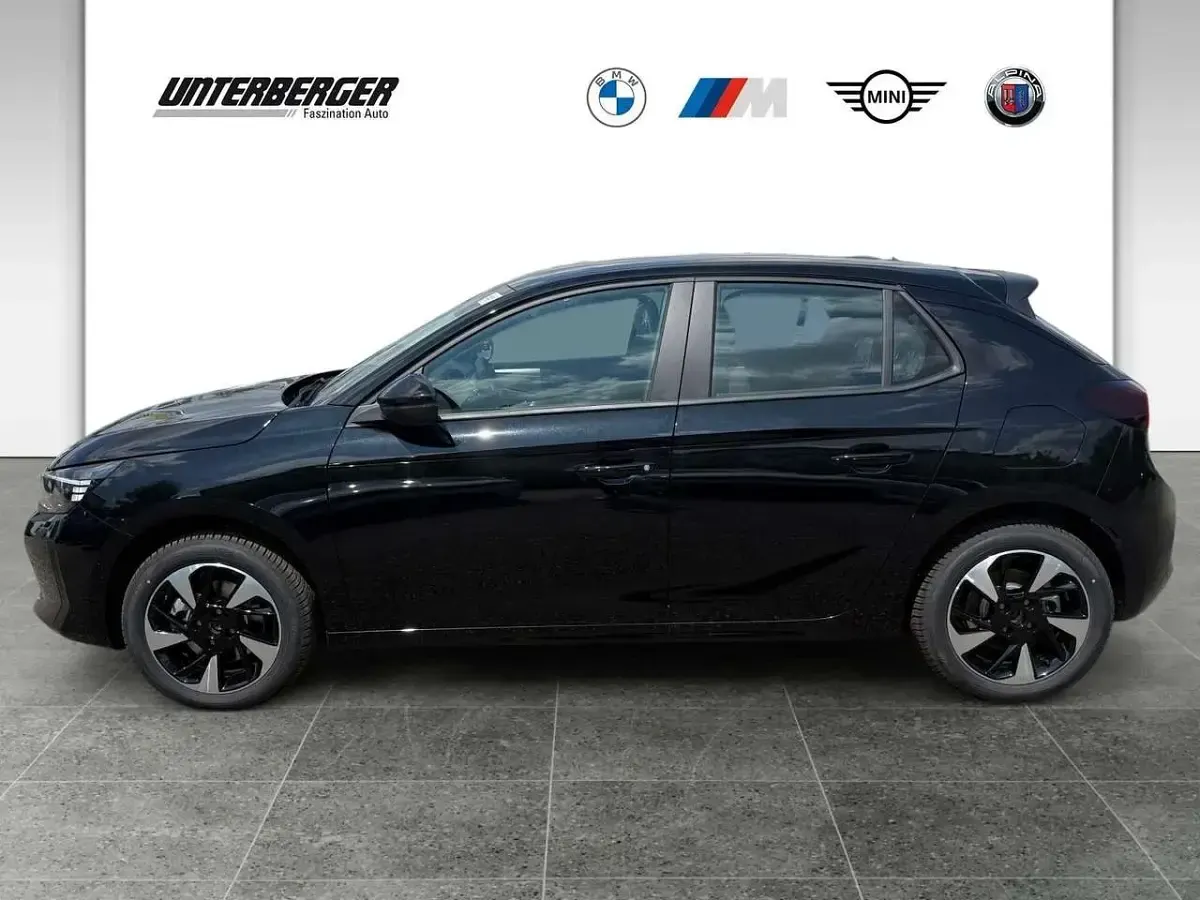 Neu Opel Corsa-e Edition 100 kW (136 PS) 2026 Diamant schwarz Kleinwagen