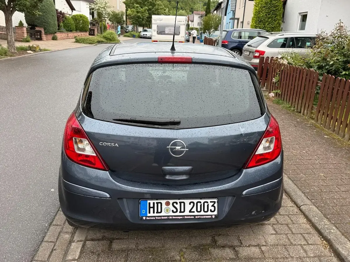 Gebraucht Opel Corsa 87 PS (63 kW) 2010 Blau Kleinwagen
