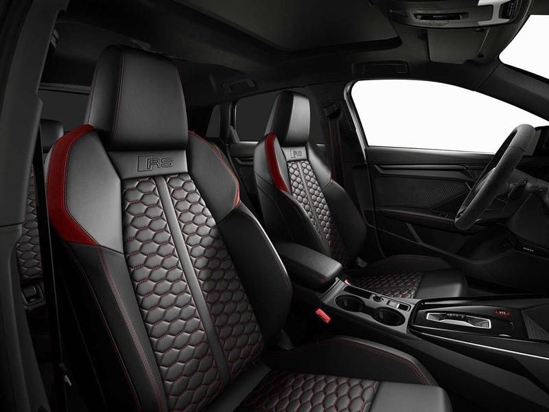 Gebraucht Audi RS3 Ambiente 400 PS (294 kW) 2025 Andere Limousine