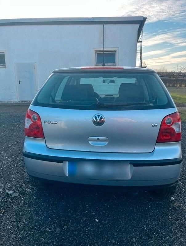 Gebraucht VW Polo 75 PS (55 kW) 2003 Silber Kleinwagen