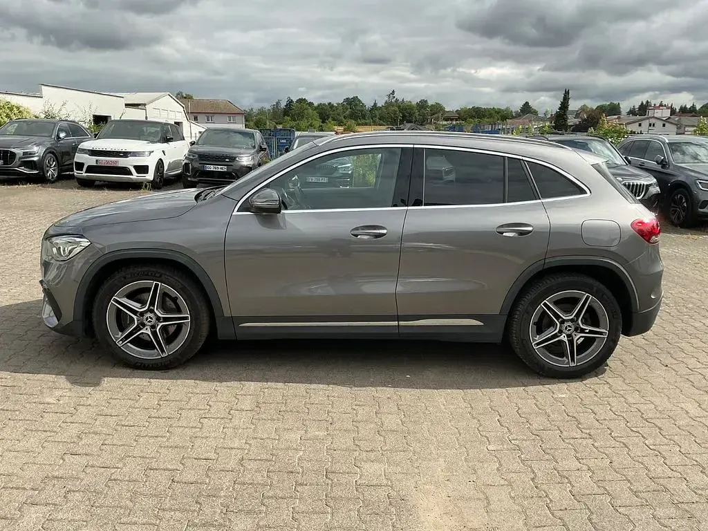 Gebraucht Mercedes GLA200 AMG 150 PS (110 kW) 2023 Grau SUV