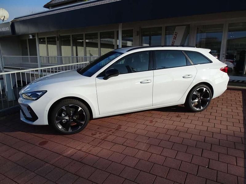 Neu Cupra Leon 150 PS (110 kW) 2026 Glacial weiß (metallic) Kombi