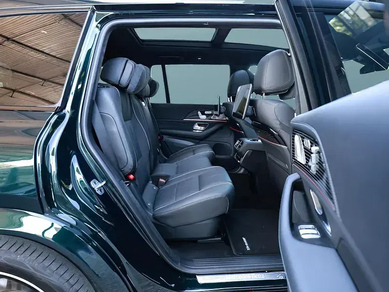 Gebraucht Mercedes GLS450 367 PS (269 kW) 2025 Grün SUV