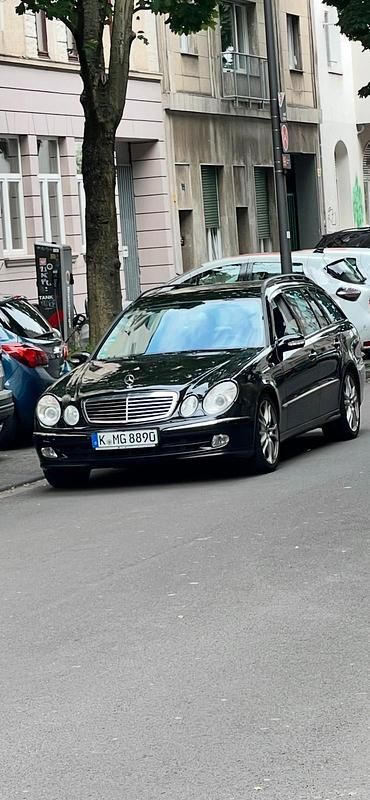 Gebraucht Mercedes E320 204 PS (150 kW) 2003 Schwarz Kombi
