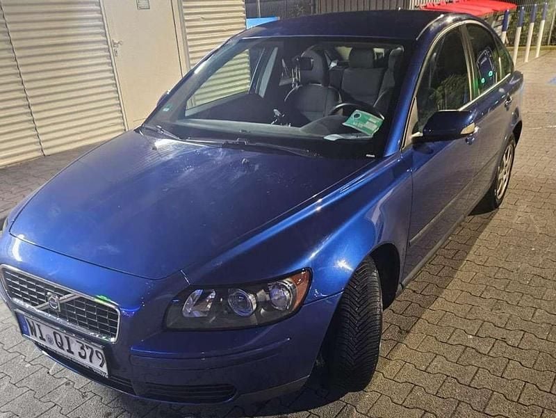 Blau Gebraucht 2006 Volvo S40 Limousine | 3.200 € (Fairer Preis) - Bild 1/4