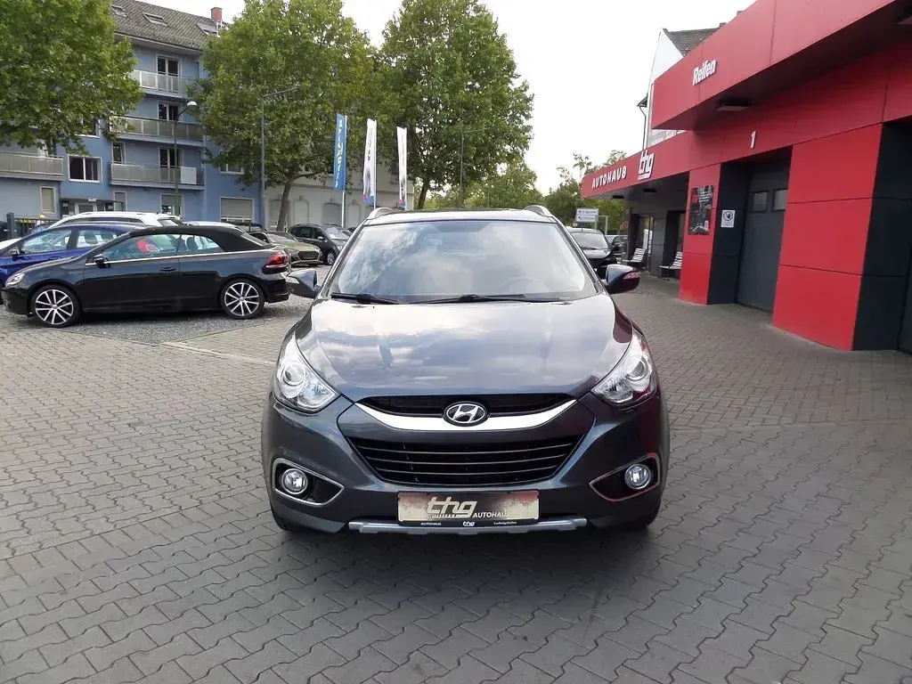 Gebraucht Hyundai ix35 Style 163 PS (119 kW) 2011 Grau SUV