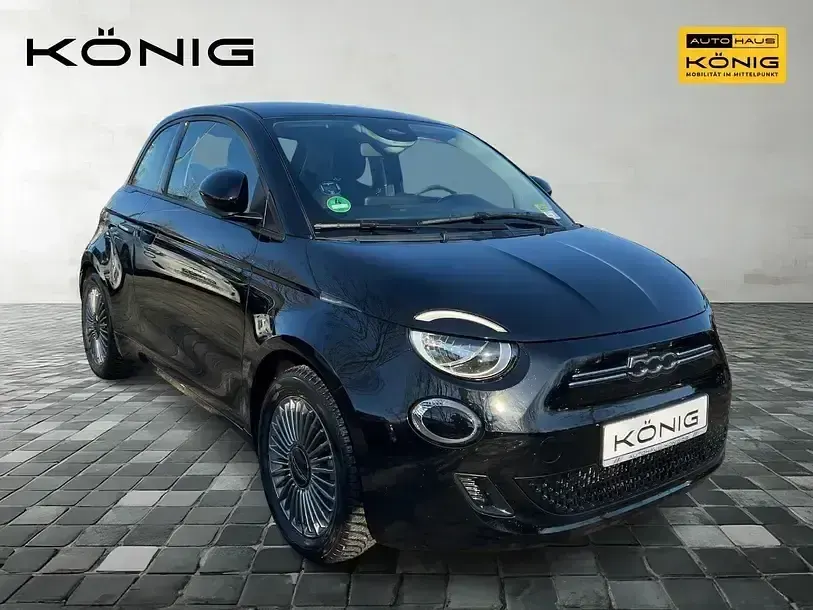 Gebraucht Fiat 500e 86 kW (118 PS) 2023 Cinemaschwarz Kleinwagen
