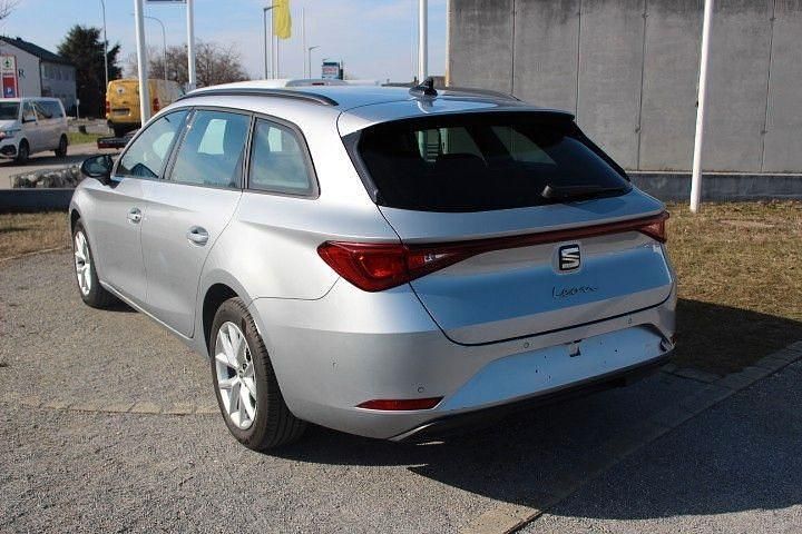 Gebraucht Seat Leon Style 150 PS (110 kW) 2022 Grau Limousine