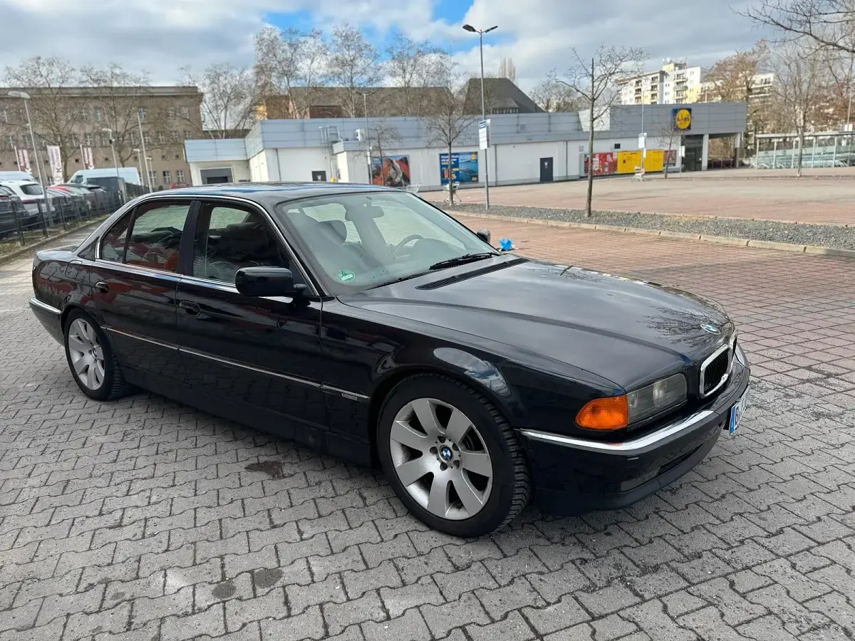 Gebraucht BMW 728 193 PS (141 kW) 1997 Schwarz Limousine