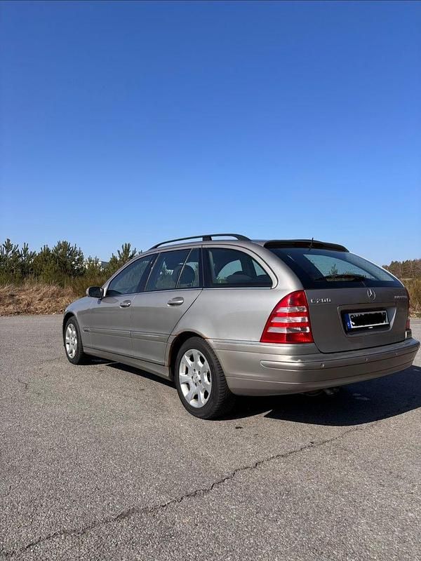 Gebraucht Mercedes C200 Elegance 163 PS (119 kW) 2004 Kombi