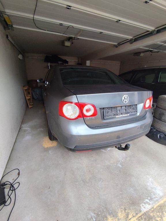 Gebraucht VW Jetta United 122 PS (89 kW) 2008 Silber Limousine