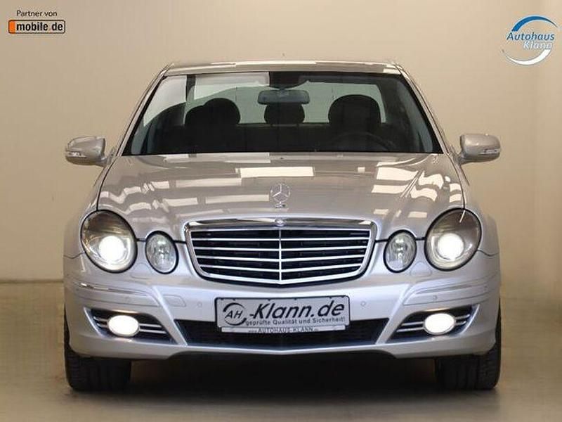 Gebraucht Mercedes E200 Avantgarde 184 PS (135 kW) 2008 Silber Limousine