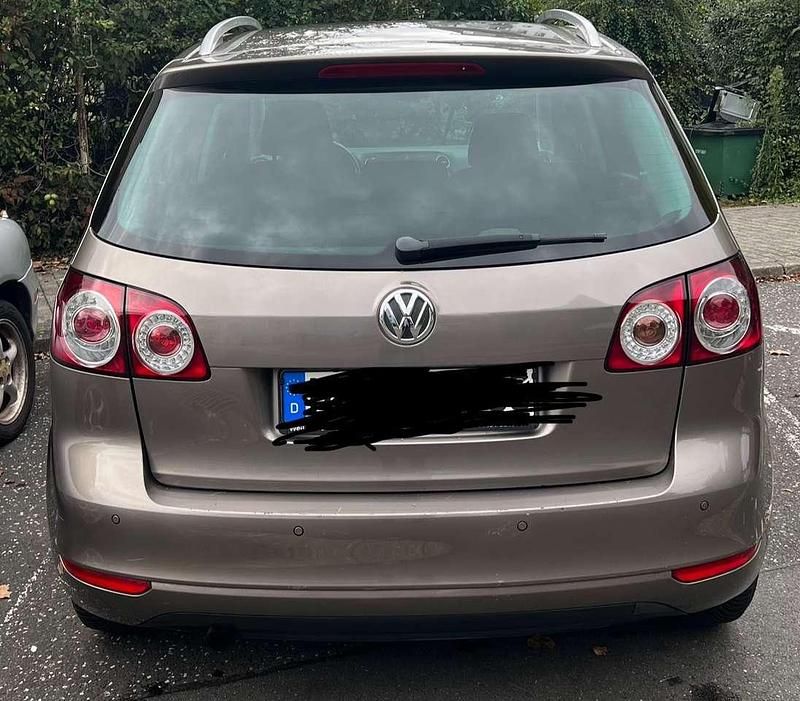 Gebraucht VW Golf VI Team 105 PS (77 kW) 2011 Braun Kleinwagen