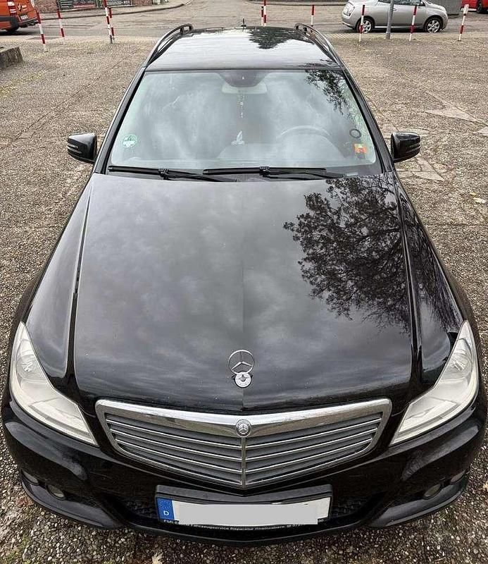 Gebraucht Mercedes C220 170 PS (125 kW) 2012 Schwarz Kombi
