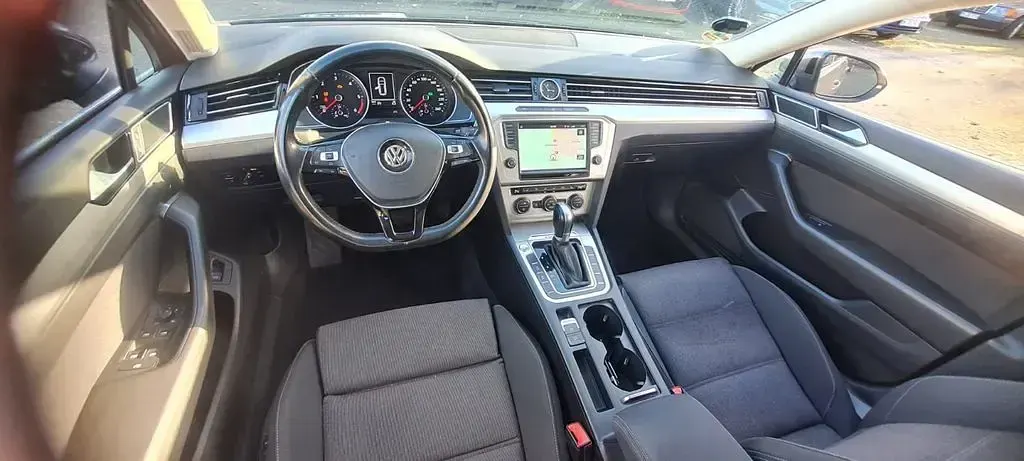 Usata VW Passat 190 CV (139 kW) 2017 Argento Berlina